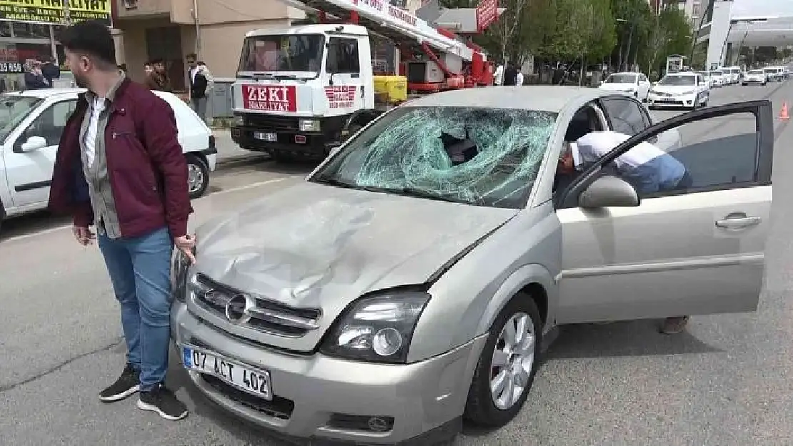 'Bayramın ilk gününde kahreden kaza, otomobilin çarptığı çocuk hayatını kaybetti'
