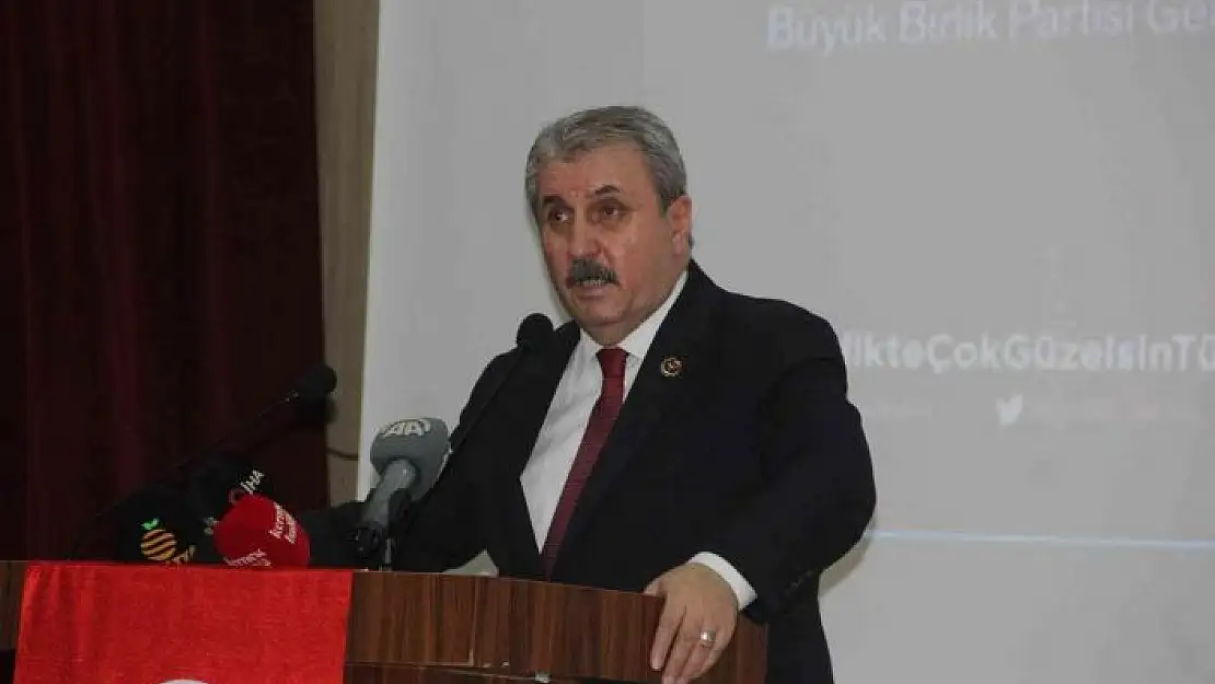 'BBP Genel Başkanı Destici: ''Türk Tabipler Birliği, Türk hekimlerini temsil etmiyor.'''