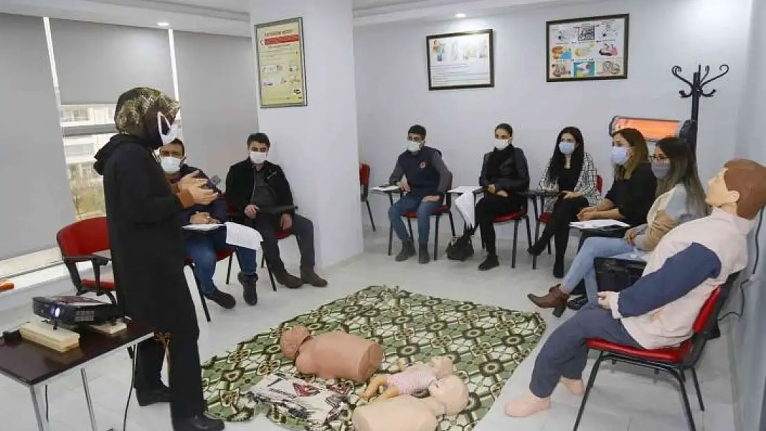 'Belediye çalışanlarına ilk yardım eğitimi verildi'