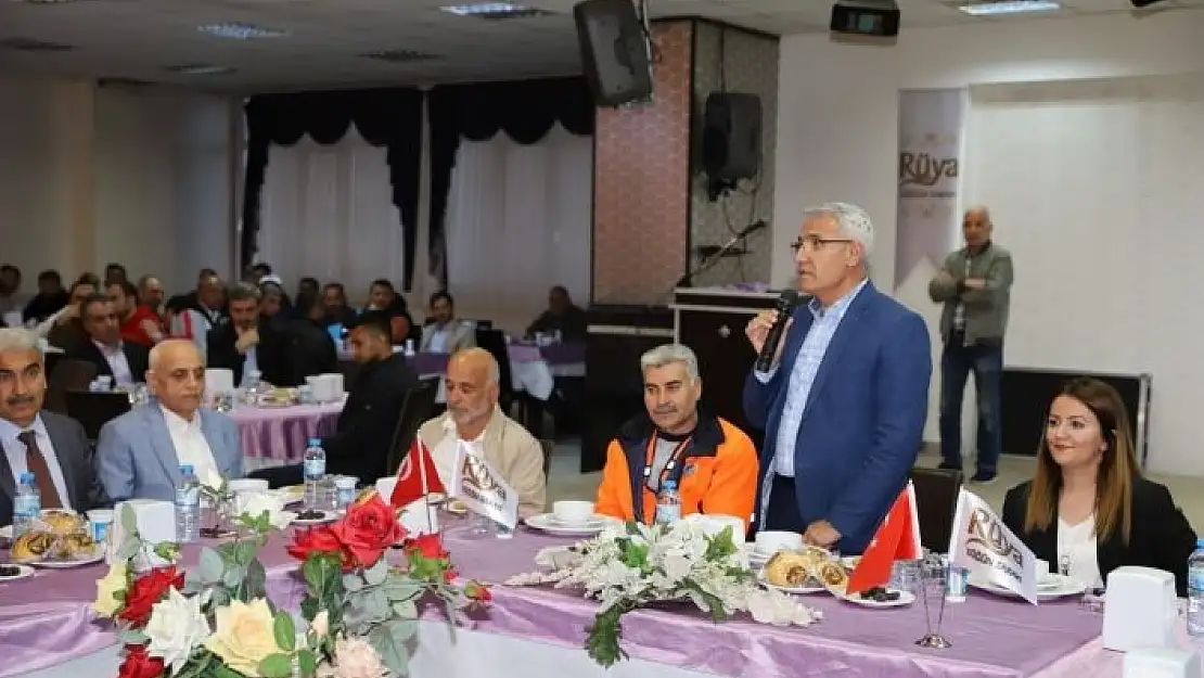 'Belediye personeli iftarda buluştu'