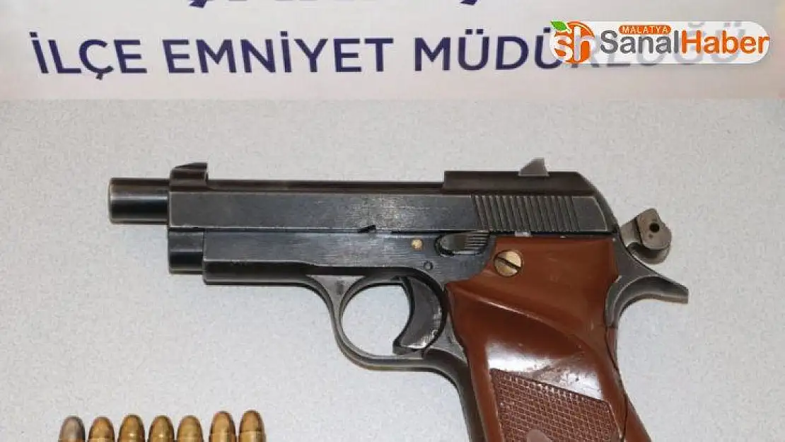 Beş ayrı suçtan aranıyordu, altıncı suçunu işledi