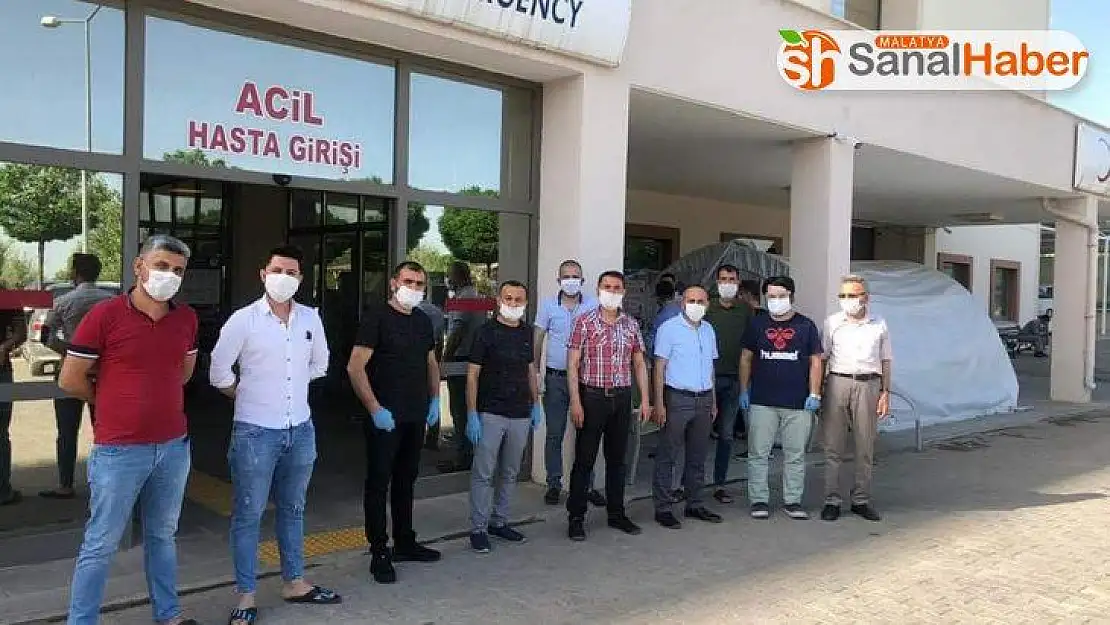 Besni'de berber ve kuaförleri korona virüs testi yapıldı