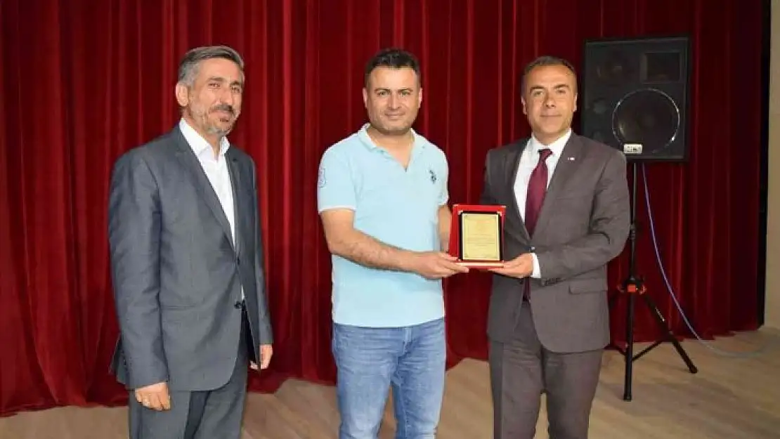 'Besni´de ''Nükleer Enerji'' söyleşisi gerçekleştirildi'