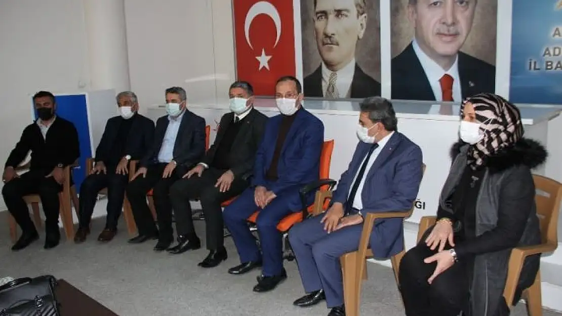 'Besni heyeti Başkan Dağtekin ile bir araya geldi'