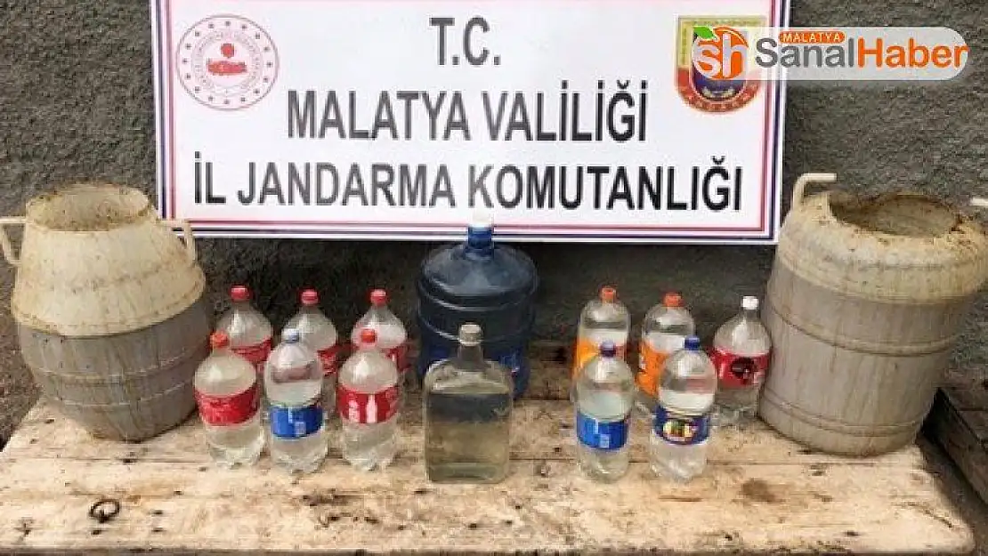 Malatya´da Bin litre kaçak rakı ele geçirildi