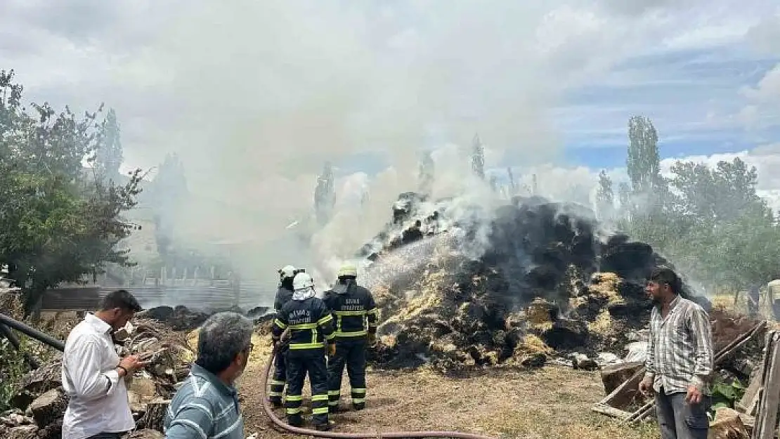 'Bin saman balyası yanarak kül oldu'