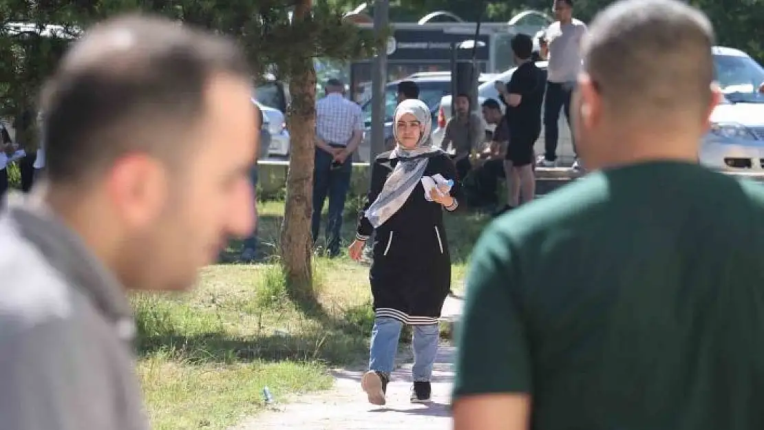 '''Binanın önünde bekliyordum'' dese de içeri alınmadı'