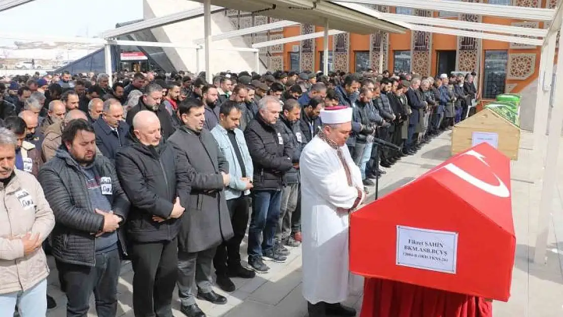 'Bir aile yok oldu, yan yana dizilen tabutlar yürek dağladı'