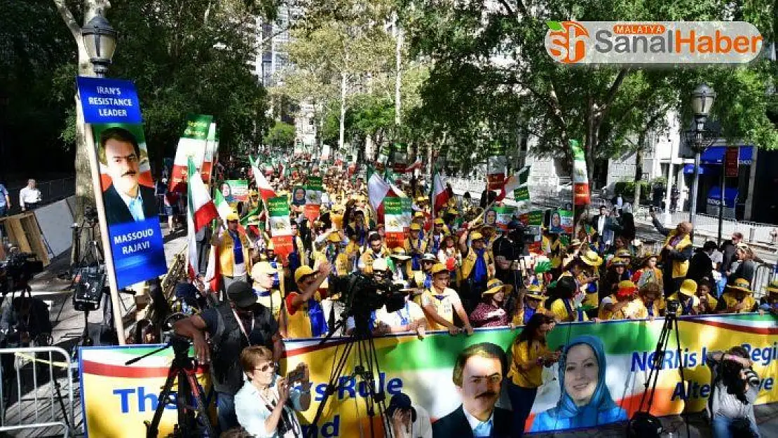BM binası önünde Ruhani karşıtı protesto