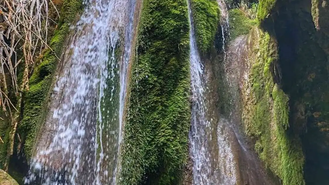 'Bor Şelalesi hayran bırakıyor'