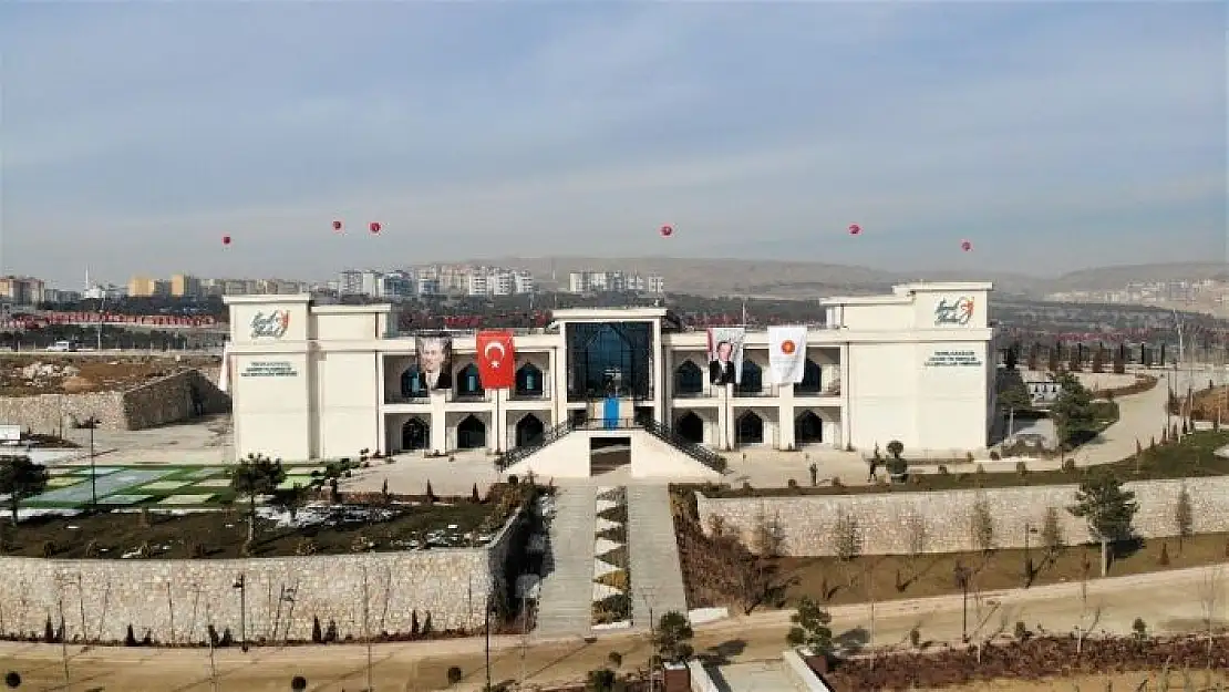 'Bu merkez Avrupa´nın en büyüğü, enerjisini kendi üretiyor, hizmetleri ücretsiz'