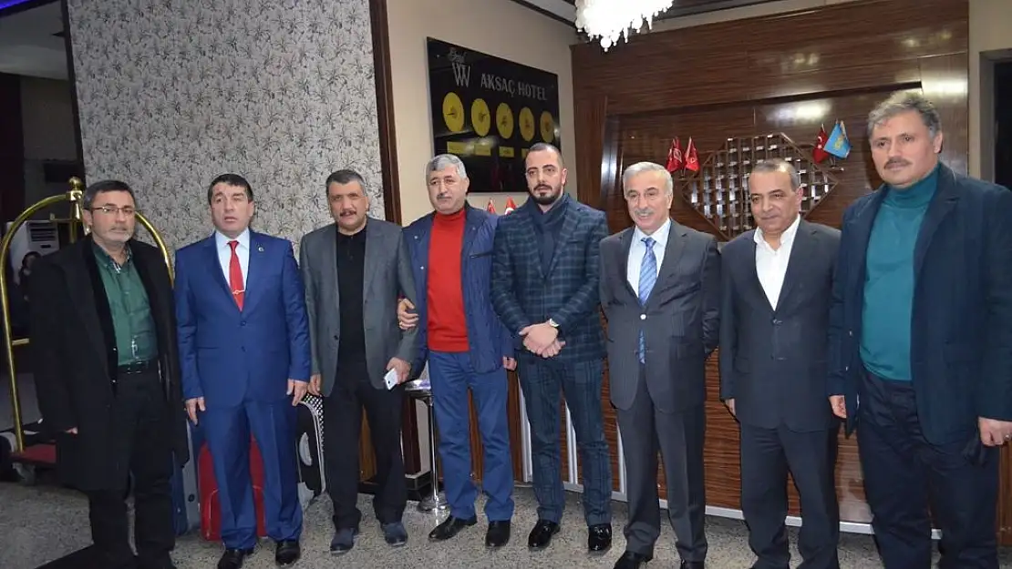 VALİ KAMÇI ONURSAL ÜYE OLDU