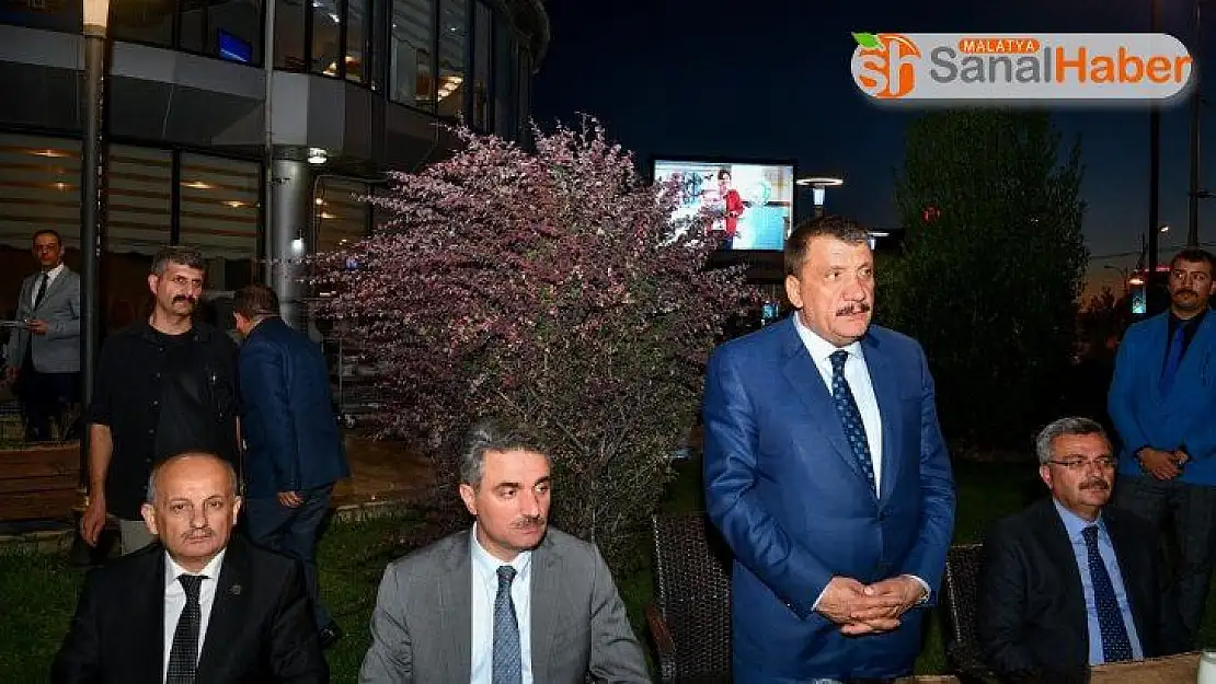 Büyükşehir Belediyesinden Muharrem iftarı verildi