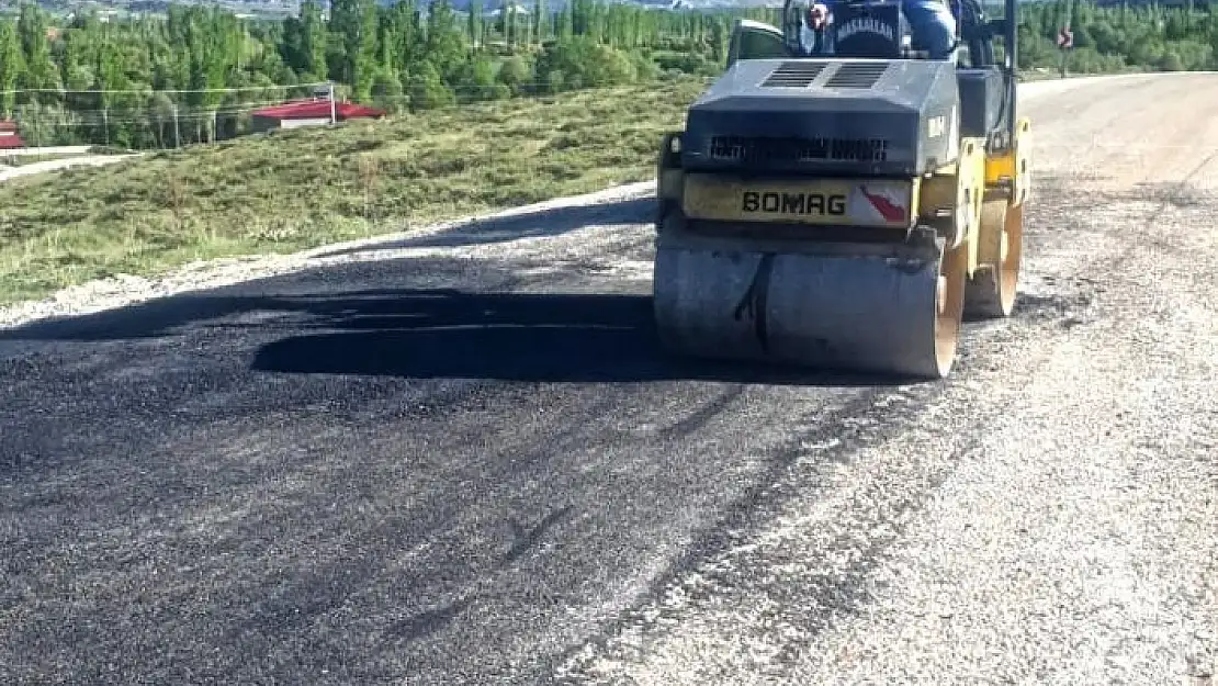 'Büyükşehir´den Göksun´da yol çalışması'