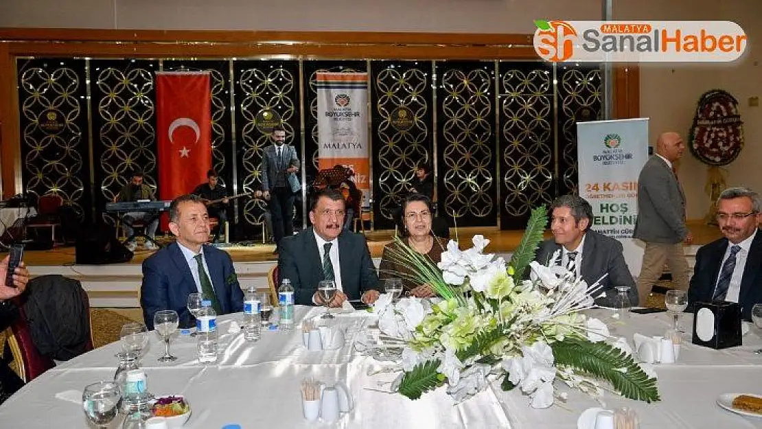 Büyükşehir'den öğretmenler günü kutlaması