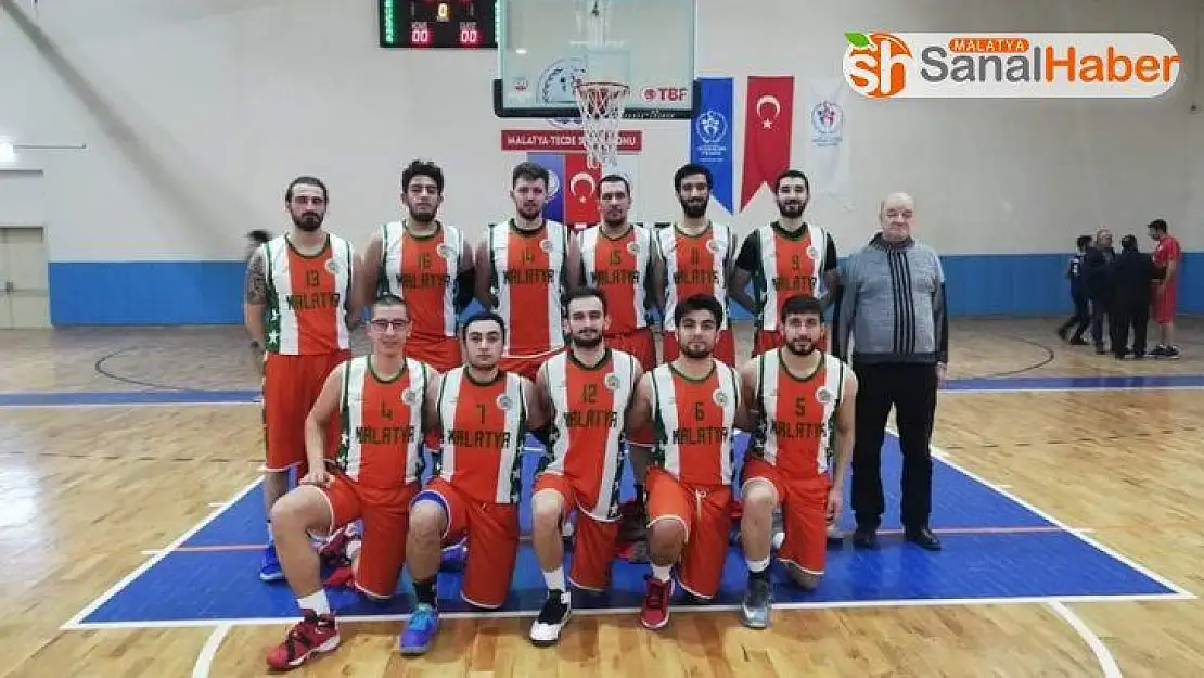 Büyükşehir Erkek Basketbol Takımı sezonu namağlup tamamladı