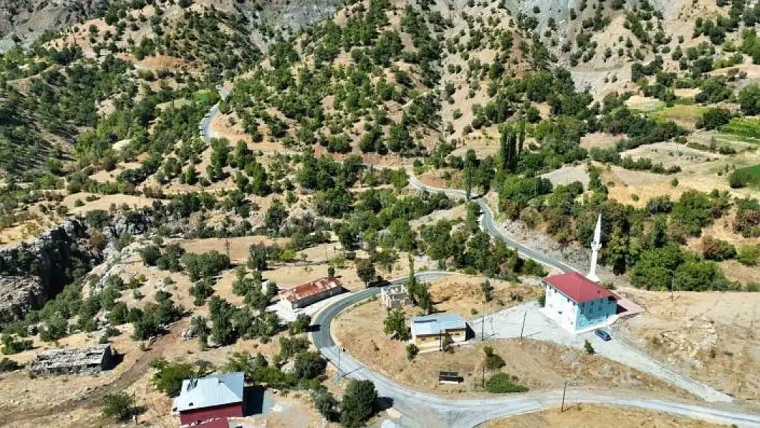 'Büyükşehir´in Pütürge´de asfalt çalışmaları sürüyor'