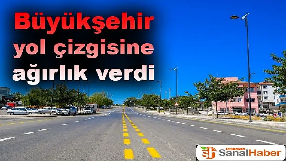 Büyükşehir yol çizgisine ağırlık verdi