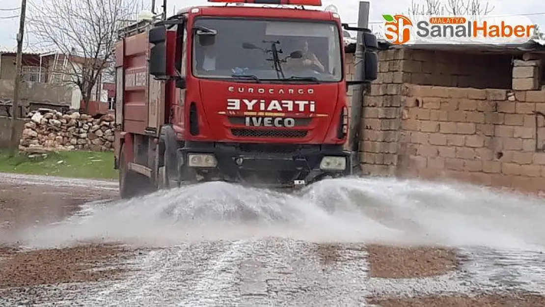 Çakırhöyük Belediyesi belde ve köyleri dezenfekte ediyor