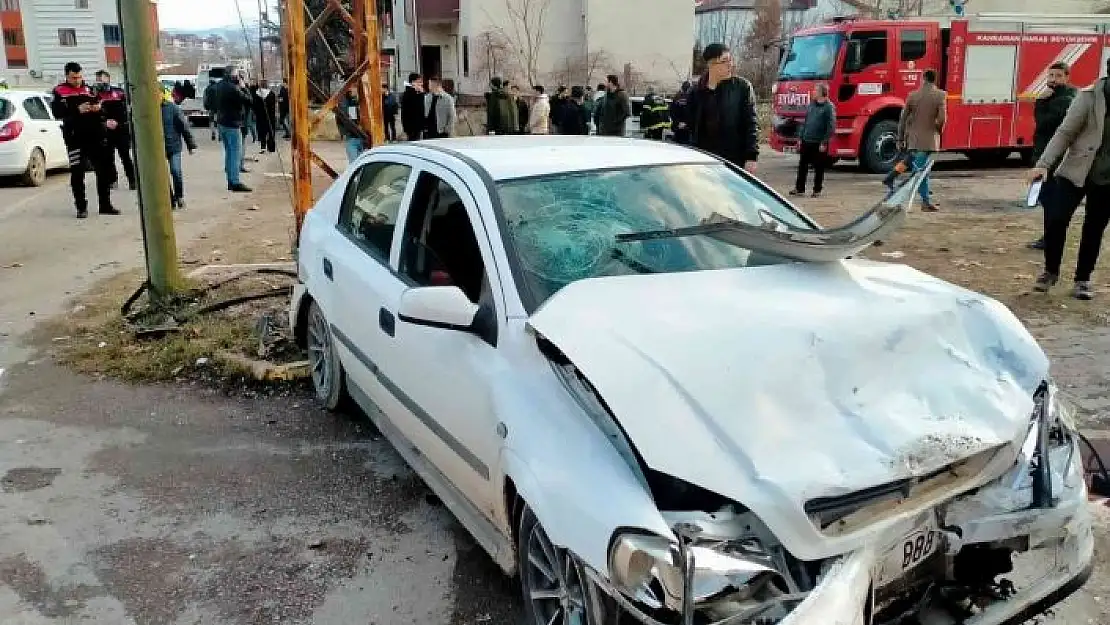 'Çarpmanın etkisiyle savrulan otomobil anne ve oğlunu ezdi: 6 yaralı'