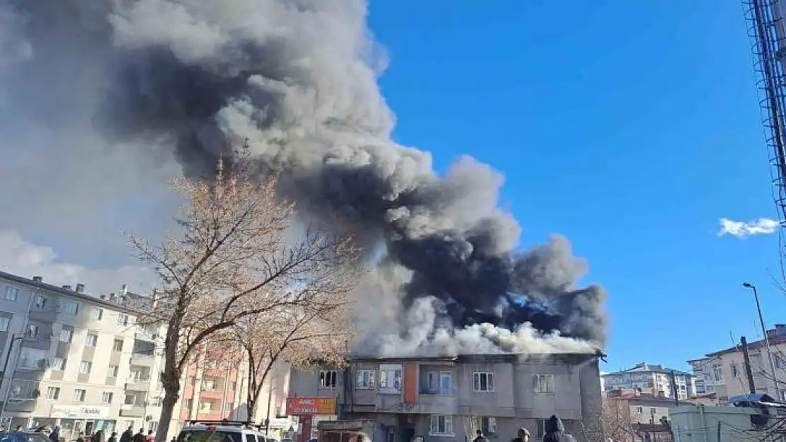 'Çatı yangını paniğe neden oldu'