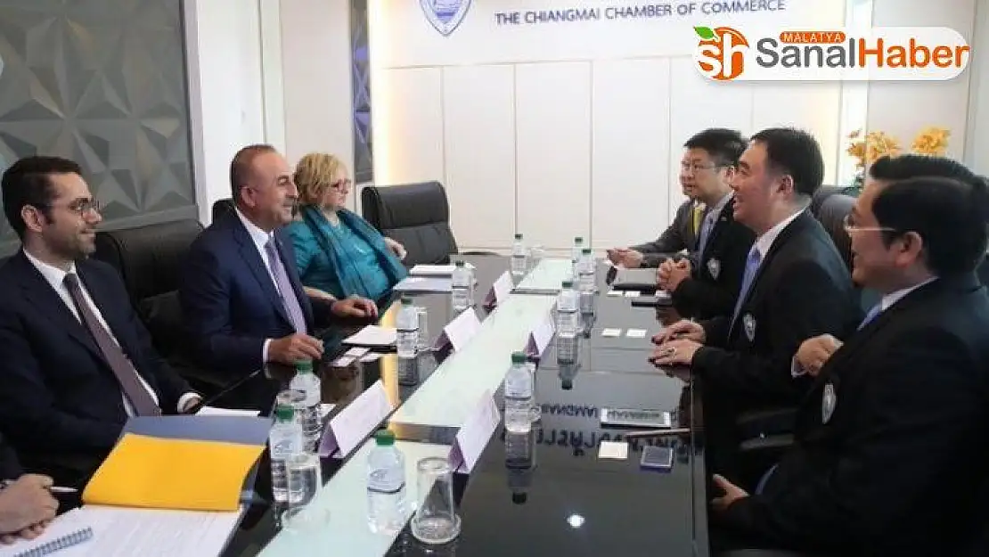 Çavuşoğlu, Chiang Mai Ticaret Odası Başkanı ile görüştü