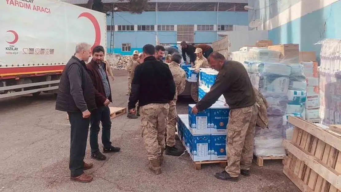 'Çektiği video ile deprem bölgesine yardım topladı'