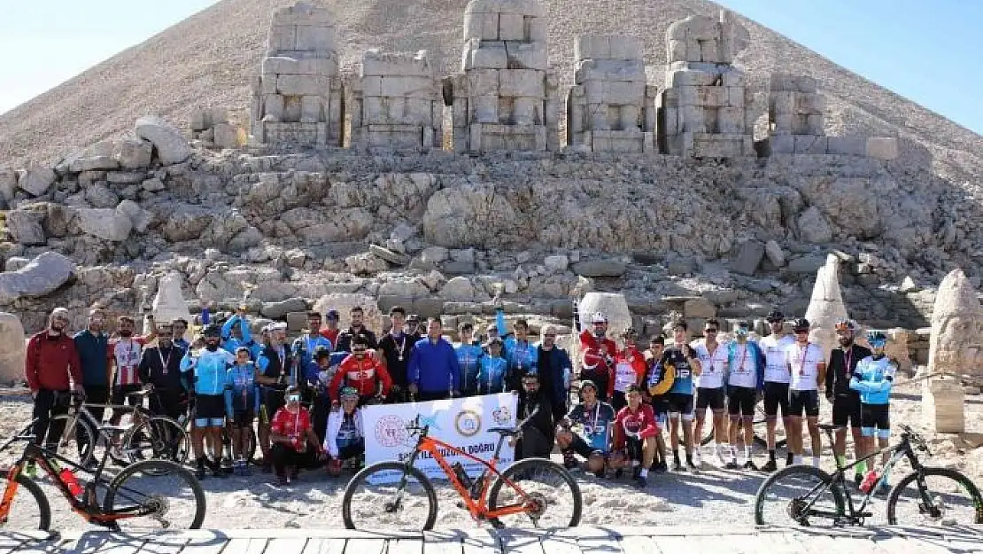 'Cendere Köprüsü´nden Nemrut Dağı´na bisikletli tırmanış'