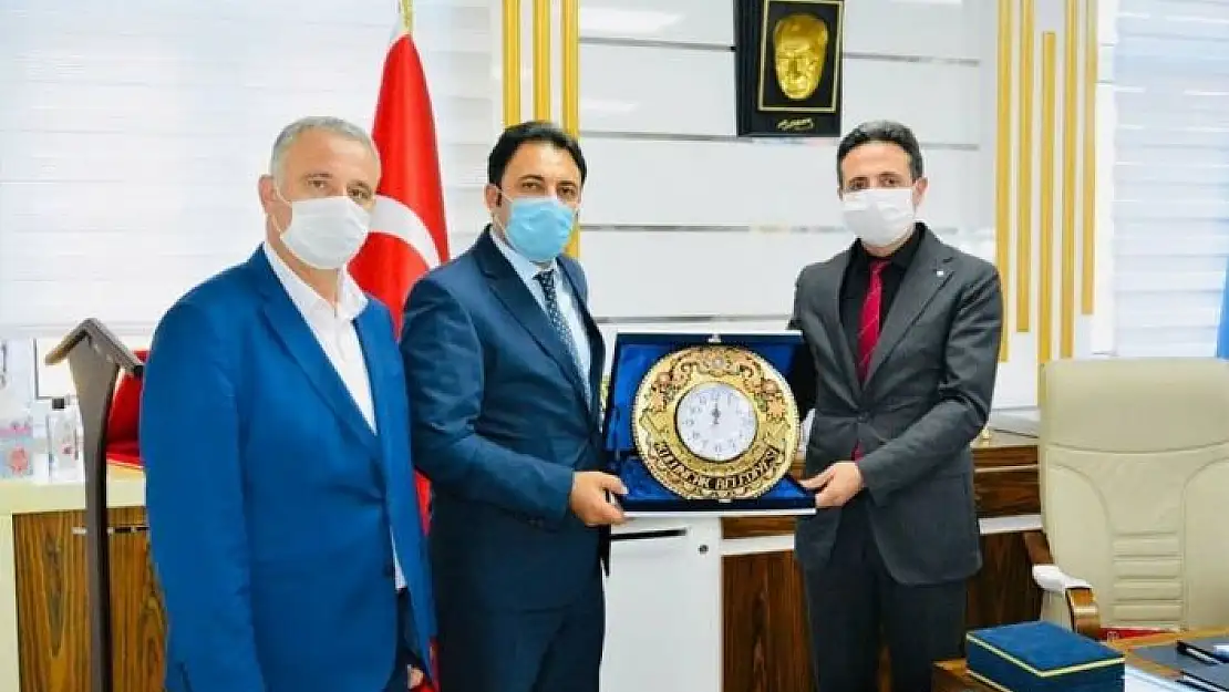 'Cengiz´den eğitimde çıtayı yükseltme temennisi'