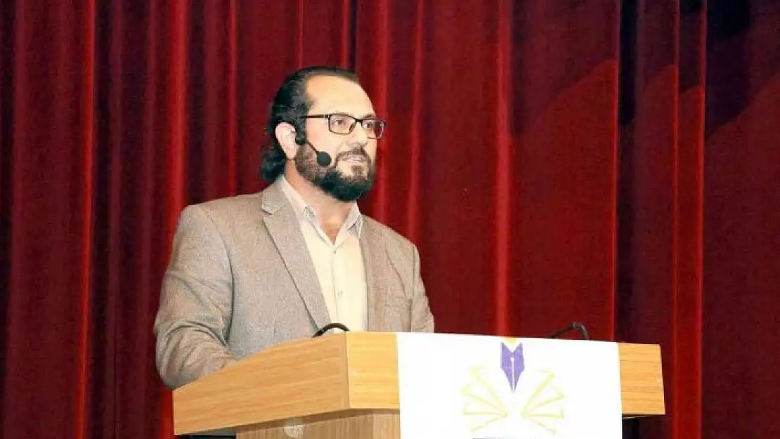 'Çetin öğrencileri bilgilendirdi'