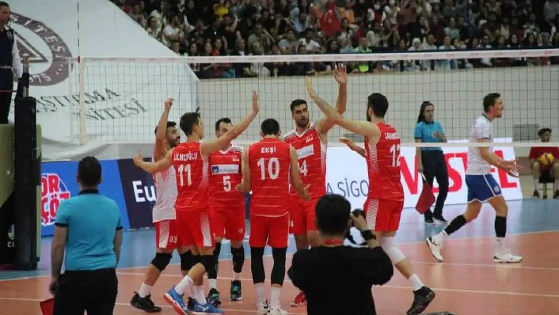 'CEV Altın Lig: Türkiye: 3 - Slovakya: 0'