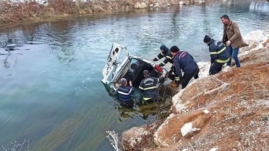 'Ceyhan Nehri´ne düşen araçtaki 1 kişi öldü, 2 kişi ağır yaralandı'