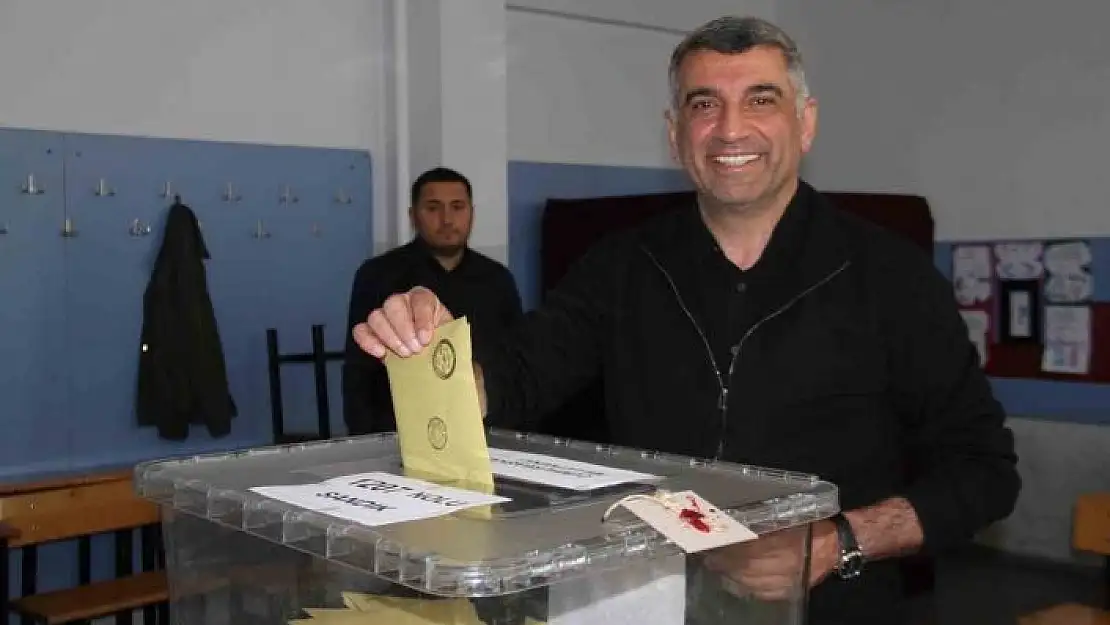 'CHP Elazığ Milletvekili Erol oyunu kullandı'