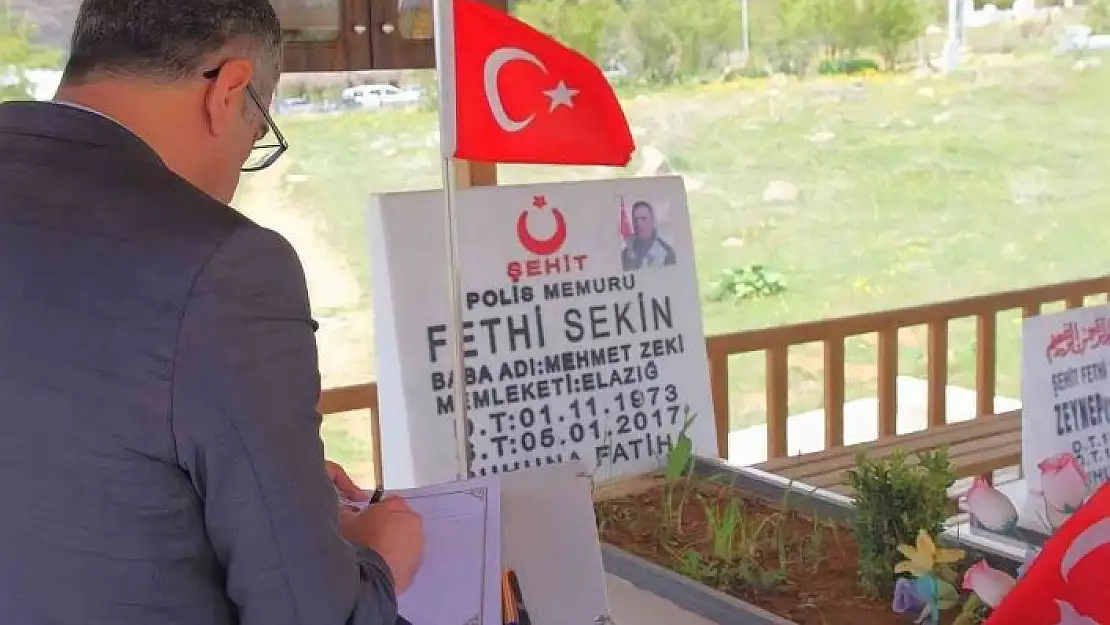 'CHP´li Erol şehit Fethi Sekin´i andı'