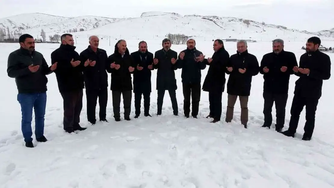 'Çiftçiler bu kez şükür duasında'