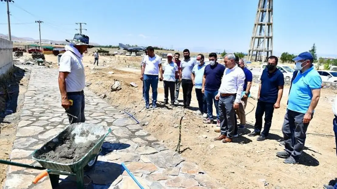 'Çınar, açık hava müzesindeki çalışmaları inceledi'