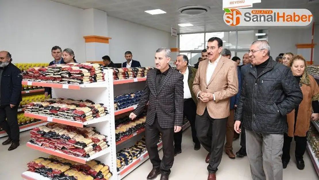 Çınar, milletvekili Tüfenkçi'yi doğal ürünler pazarı-emanet çarşısında ağırladı