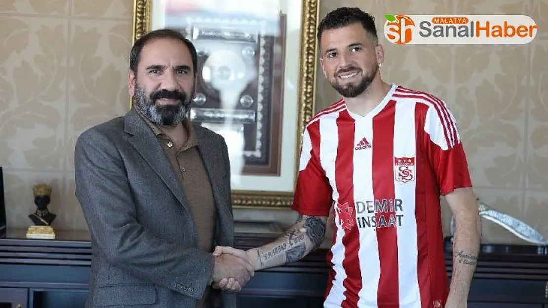 Claudemir, Sivasspor ile resmi sözleşmeyi imzaladı