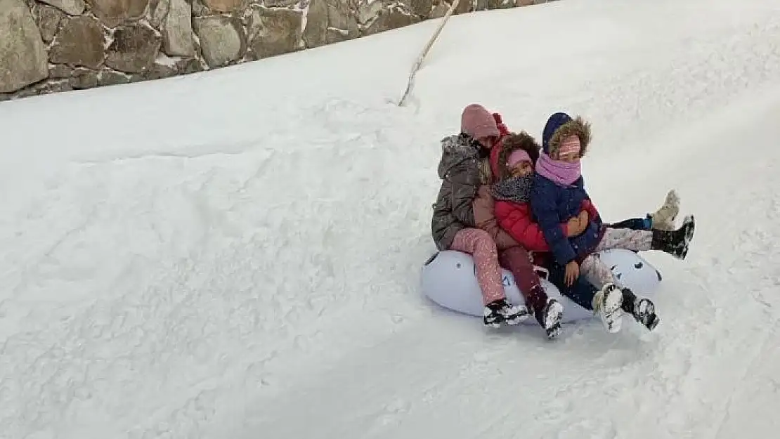 'Çocuklar şişme botla kaydı, doyasıya eğlendi'