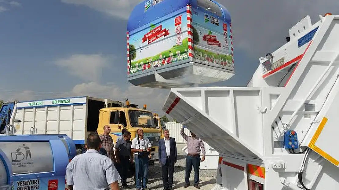 'POLAT, TEMİZLİK İŞLERİ MÜDÜRLÜĞÜ EKİPLERİMİZ ARI GİBİ ÇALIŞIYOR'''''