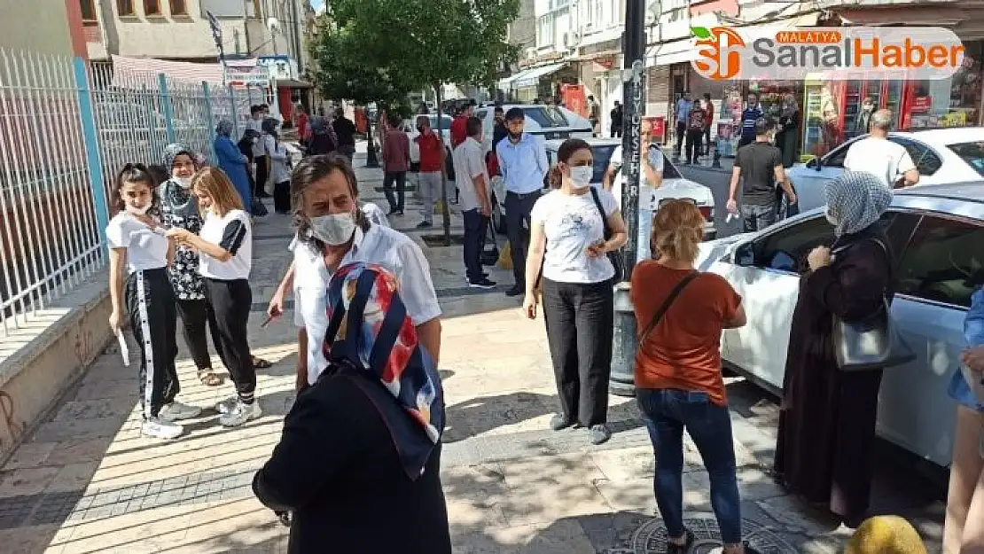 Malatya´da Covid-19 gölgesinde YKS maratonu başladı