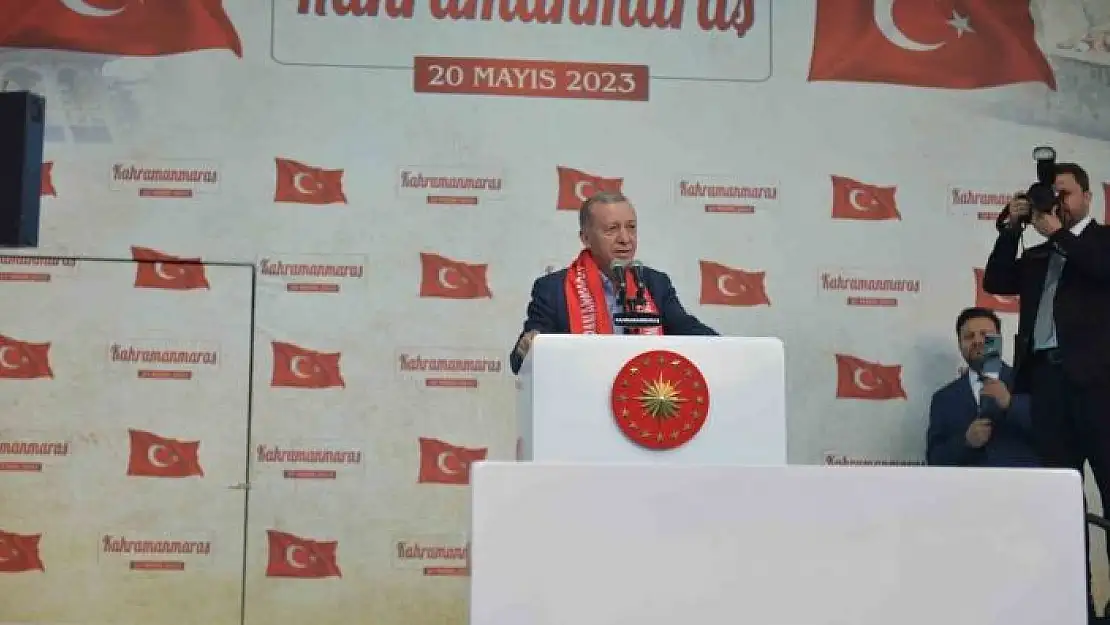 'Cumhurbaşkanı Erdoğan: ''Kin ve nefretlerini depremzede kardeşlerimize yönelterek alçaklığın evrensel tarihinde yeni bir sayfa açtılar'''