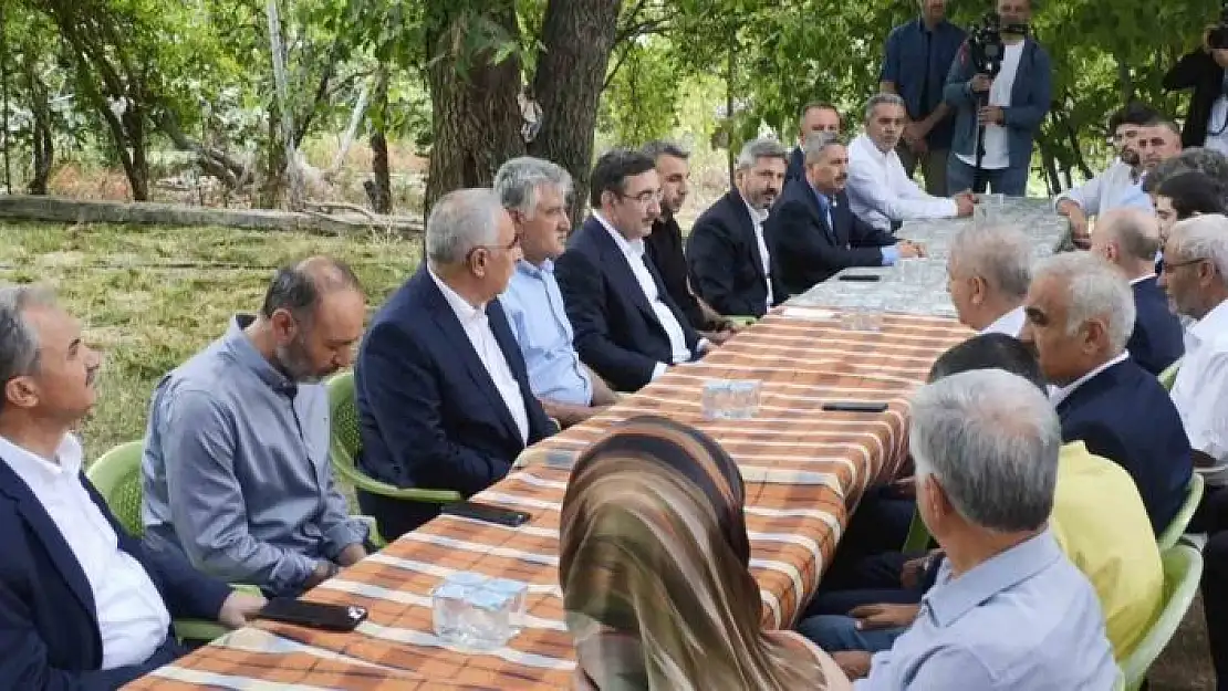'Cumhurbaşkanı Yardımcı Yılmaz, hayatını kaybeden milletvekilinin ailesine taziyelerini iletti'