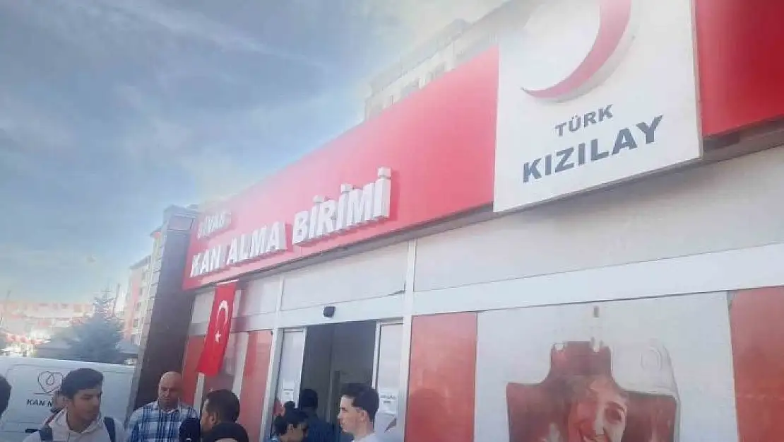 'Cumhuriyet´in 100. yılında engellilerden kan bağışı'