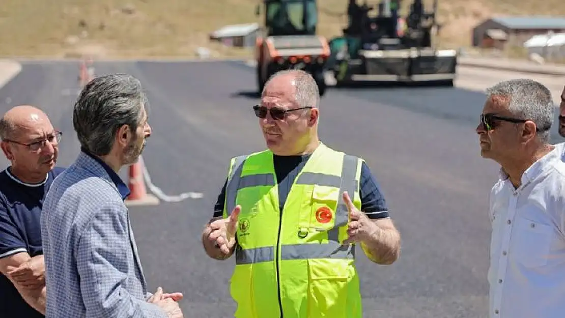 'Danişment Gazi TOKİ yolu yenileniyor'