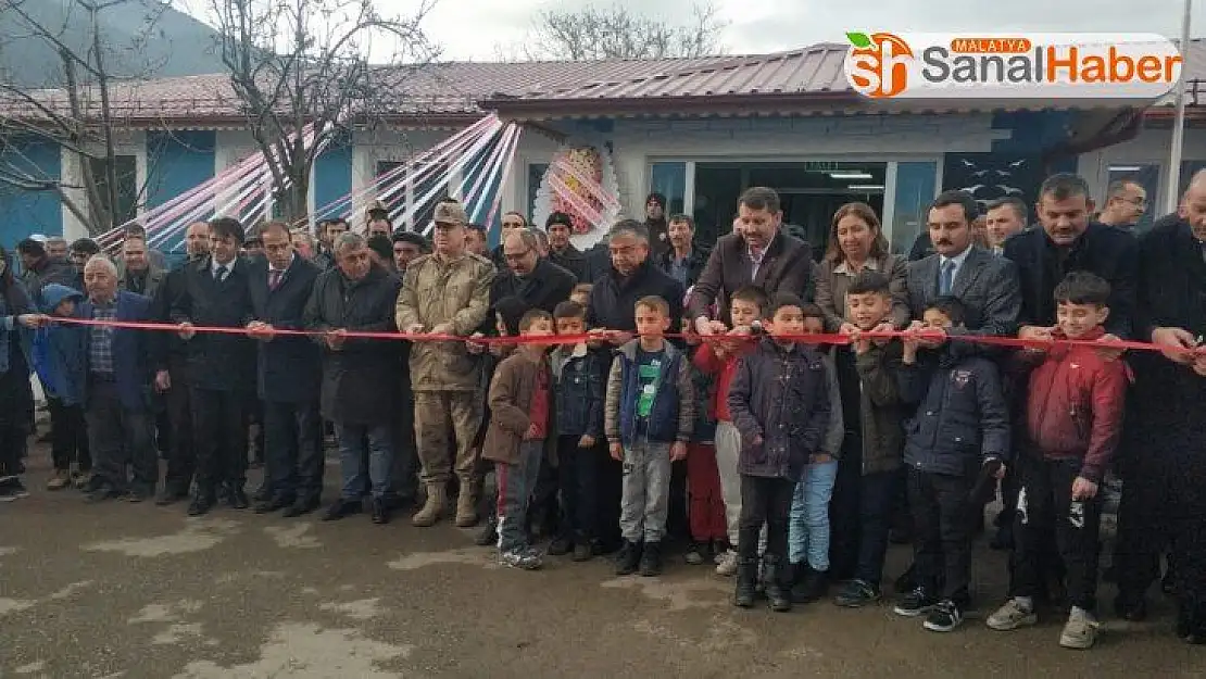 DAP'ın desteğiyle yapılan, Akıncılar Halk Kütüphanesi hizmete açıldı