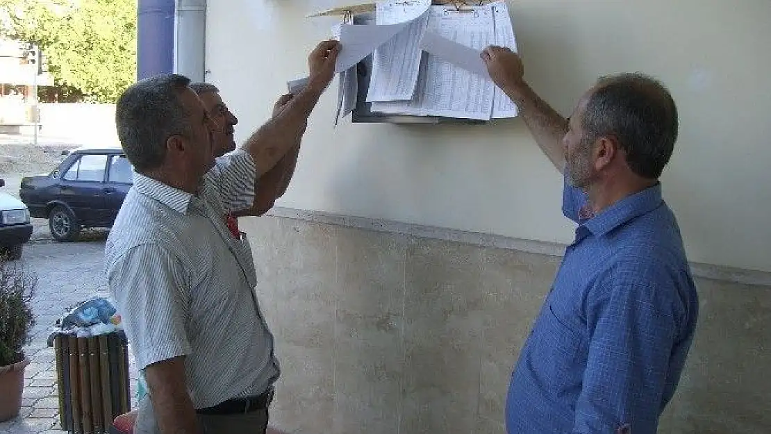 Seçmen Listeleri Askıya Çıkarıldı