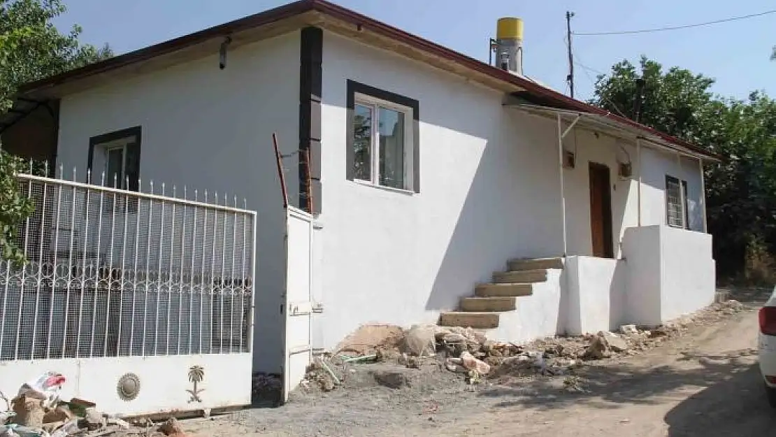 'Deprem korkusu 110 yıllık harabe evi restore ettirdi'