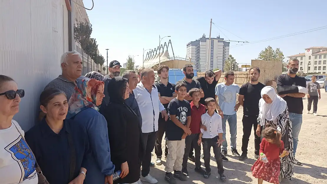 Deprem mağdurlarına ofis şoku