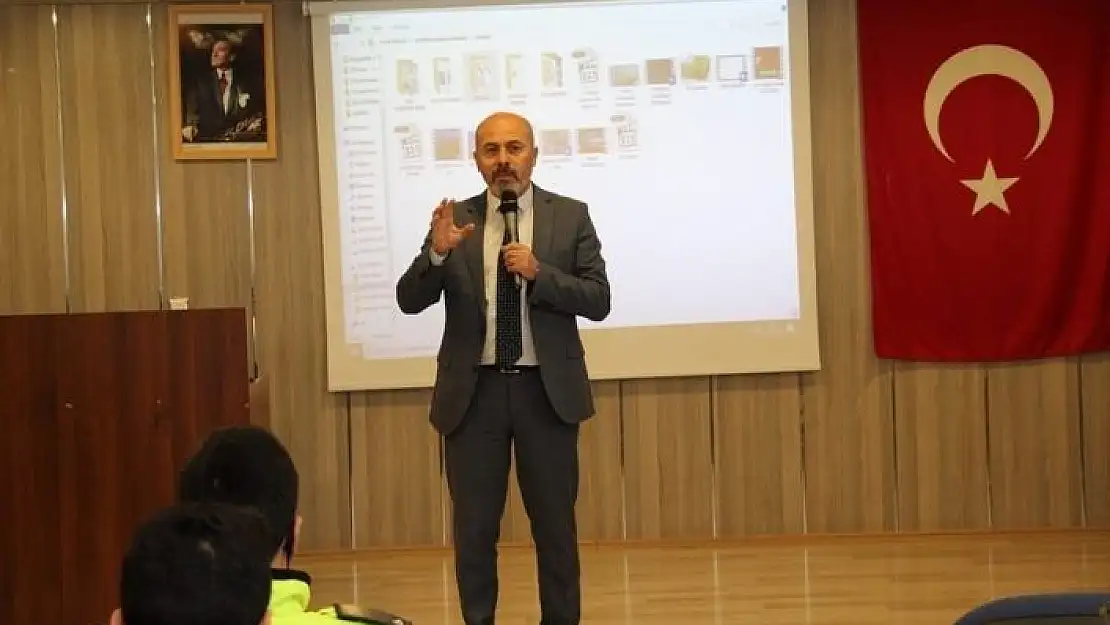 '''Deprem ve Afet Bilinci'' semineri verildi'